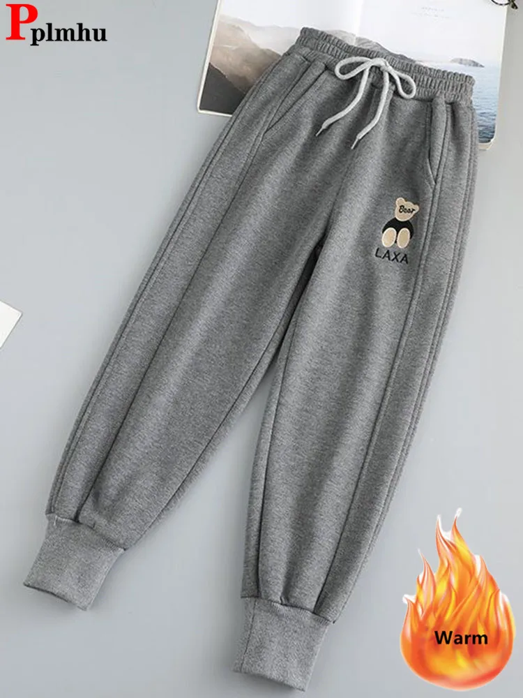 Повседневные детские штаны для бега с бархатной подкладкой, теплые спортивные штаны на шнуровке для мальчиков и девочек, плотные плюшевые мешковатые детские брюки, Новинка
Повседневные детские штаны для бега с бархатной подкладкой, теплые спортивные штаны на шнуровке для мальчиков и девочек, плотные плюшевые мешковатые детские брюки, Новинка
