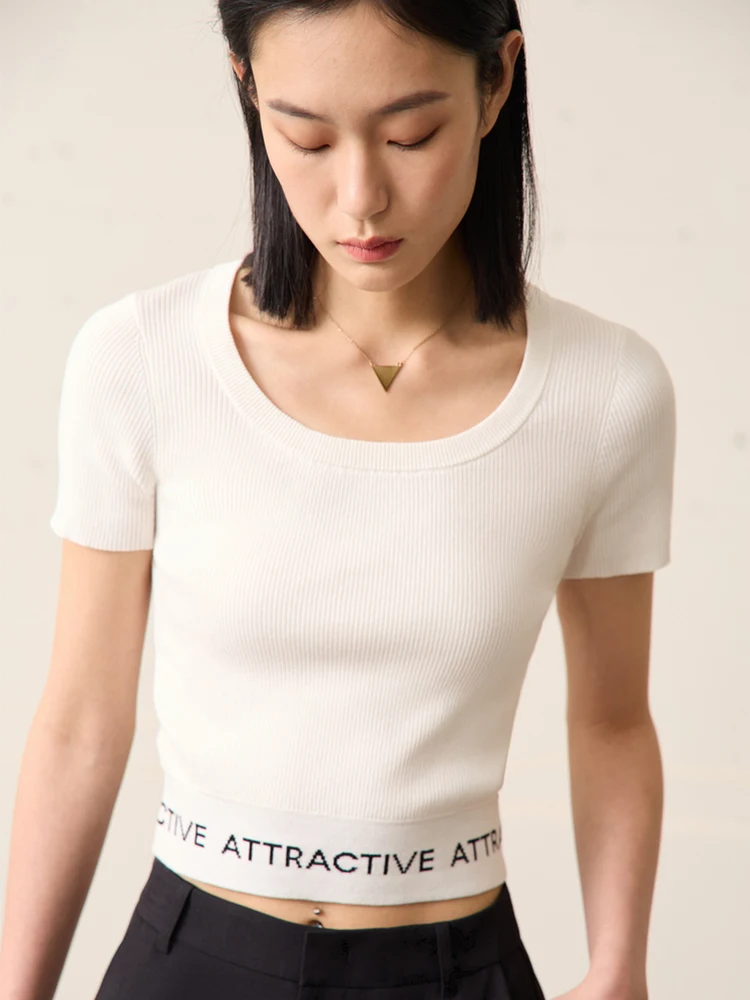 

AMII Minimalism Letter Embroidery Pullovers 2023 Summer New Short Sleeve Contrasting Colors Knitted Top Female Clothing 12342402