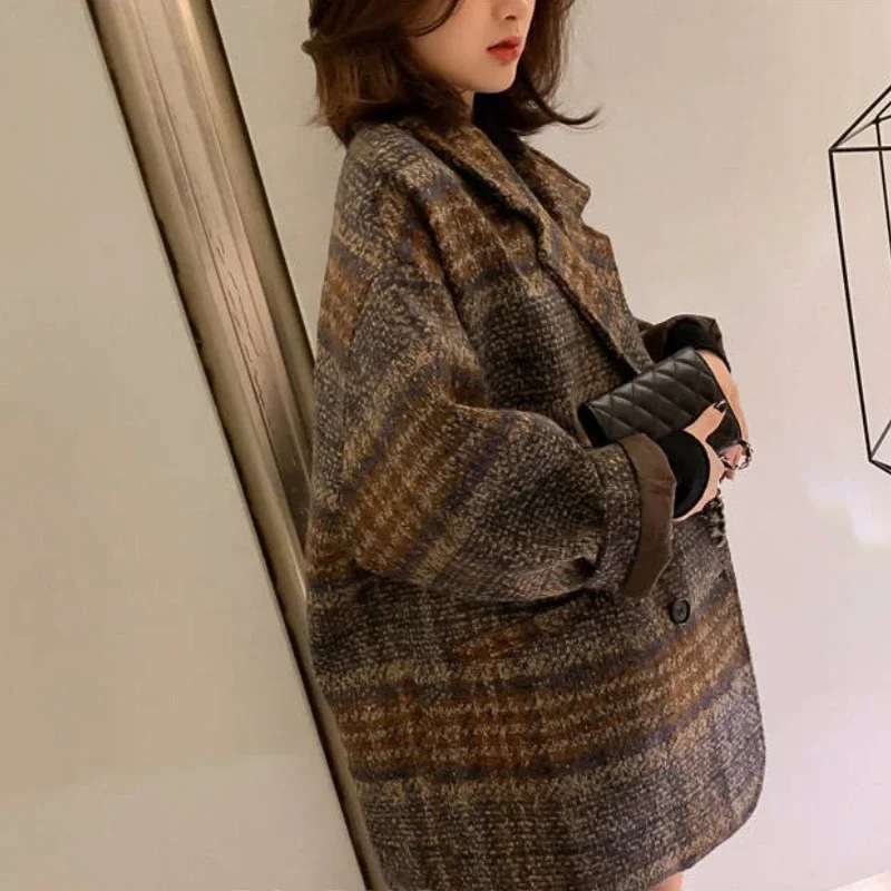 

Women Vintage Woolen Loose Plaid Coat Winter Korean Overcoats Female Double Breasted Turn-down Collar Overcoat Korean Streetwear