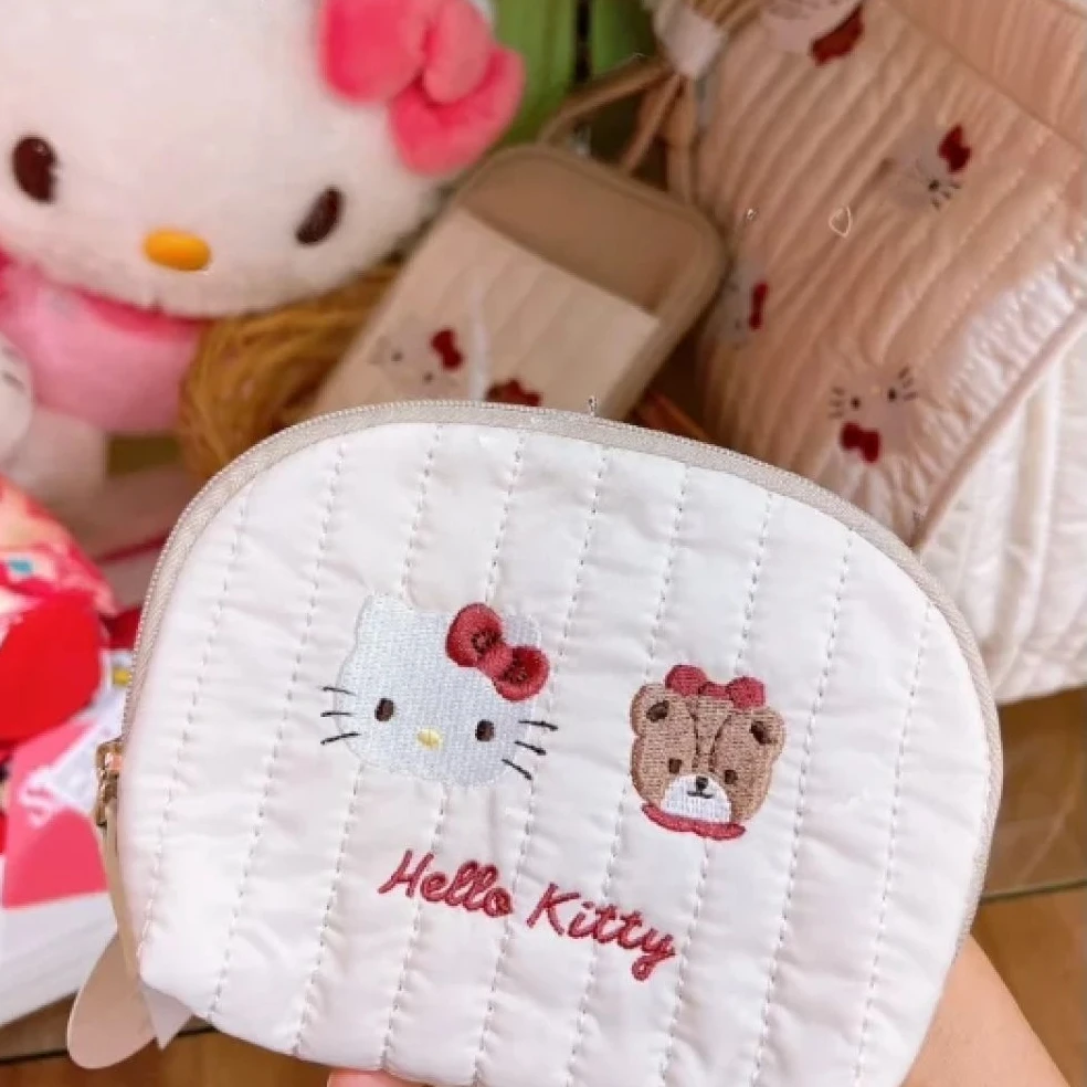 Hellos Kittys Cute Clutter Storage Bag Kuromis Makeup Bag Carry-on Paper Towels Sanitary Napkins Bags Little Gift for Girls
Hellos Kittys Cute Clutter Storage Bag Kuromis Makeup Bag Carry-on Paper Towels Sanitary Napkins Bags Little Gift for Girls