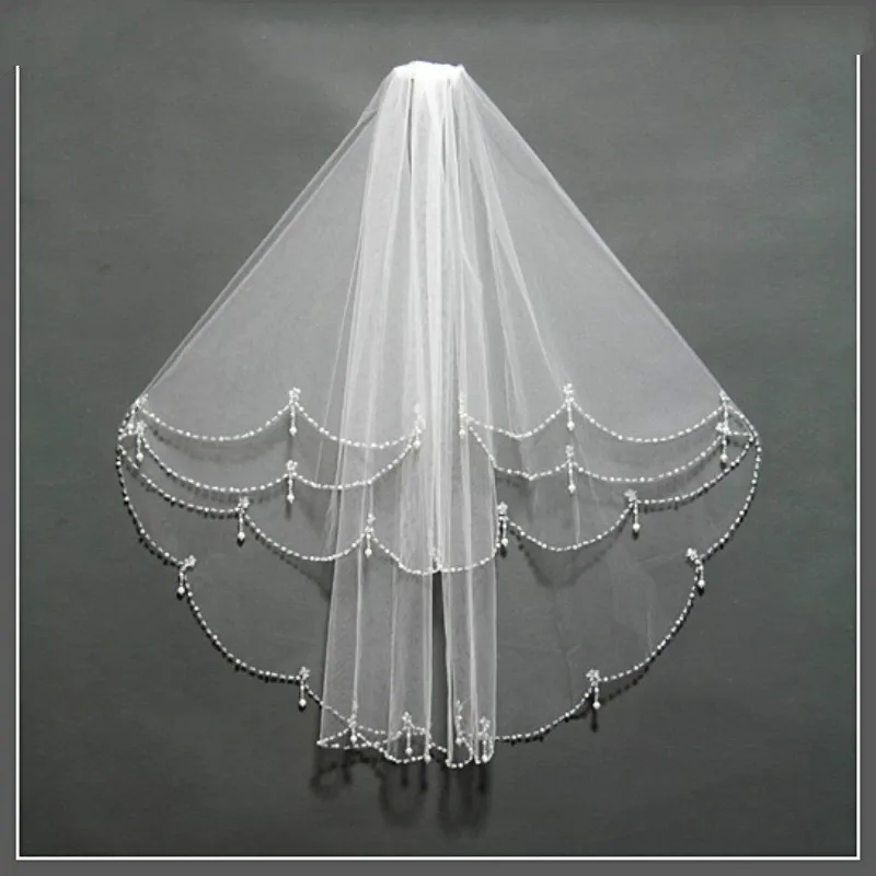 

Real photos Beading Edge Wedding Bridal Veil White Ivory Bride Veils Two Layers Elbow Length Veil Real photos Beading Edge