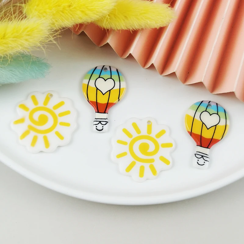 ApeUr 10pcs/pack Sun Hot Air Ballon Acrylic Charms For Jewelry Making Two Sides DIY Earrings Pendants Phone Decor
ApeUr 10pcs/pack Sun Hot Air Ballon Acrylic Charms For Jewelry Making Two Sides DIY Earrings Pendants Phone Decor