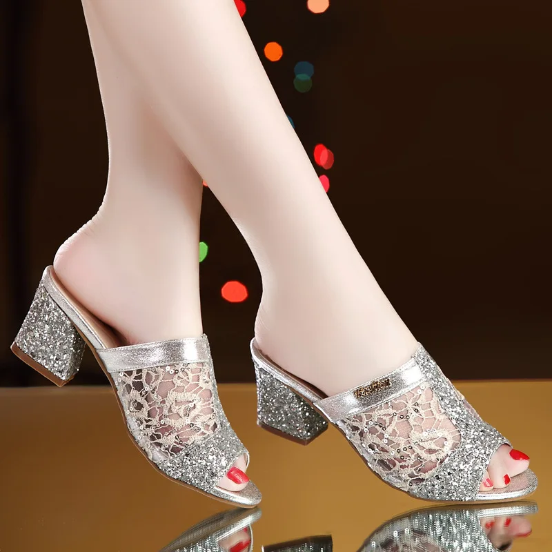 

Женские сетчатые шлепанцы, удобные дышащие летние сандалии с открытым носком, кружевная Классическая обувь на высоком квадратном каблуке