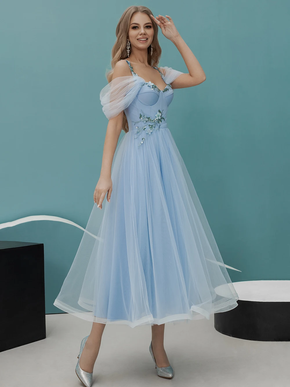 Berylove Blue Homecoming Dresses Spaghtti Strap A-Line Short Party Dresses Tulle Girl Prom Dresses Knee Length Graduation Dress
Berylove Blue Homecoming Dresses Spaghtti Strap A-Line Short Party Dresses Tulle Girl Prom Dresses Knee Length Graduation Dress