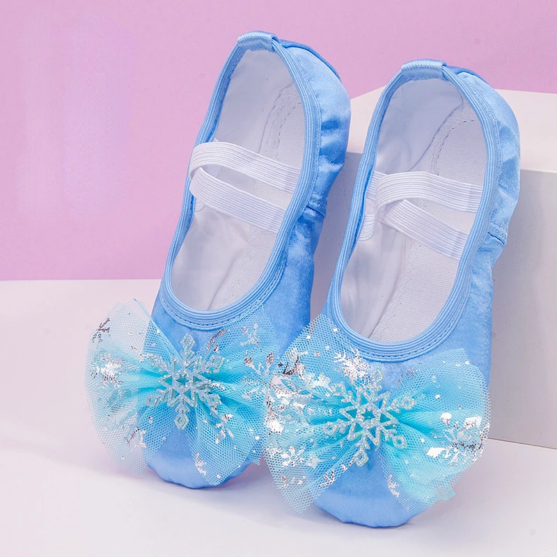 

Lovely Princess Dance Soft Soled Ballet Shoe for Children Girls Cat Claw Shoes for Chinese Ballerina Exercises Girls Shoes