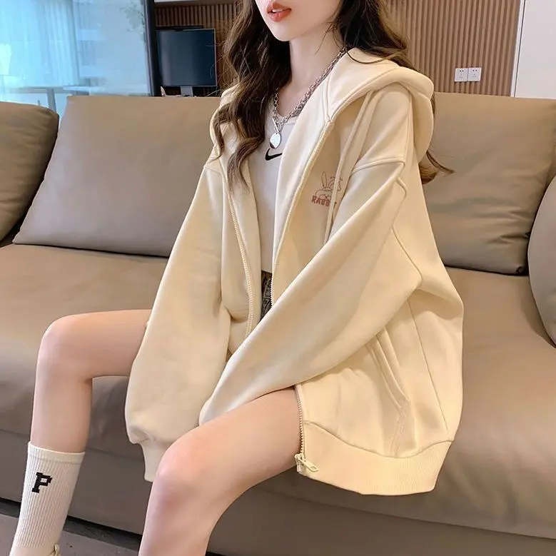 Embroidered Hooded Hoodie Girls Cardigan Coat 2023 Spring and Winter New Lazy Wind Loose Long-sleeved Blouse Ladies Blouse
Embroidered Hooded Hoodie Girls Cardigan Coat 2023 Spring and Winter New Lazy Wind Loose Long-sleeved Blouse Ladies Blouse