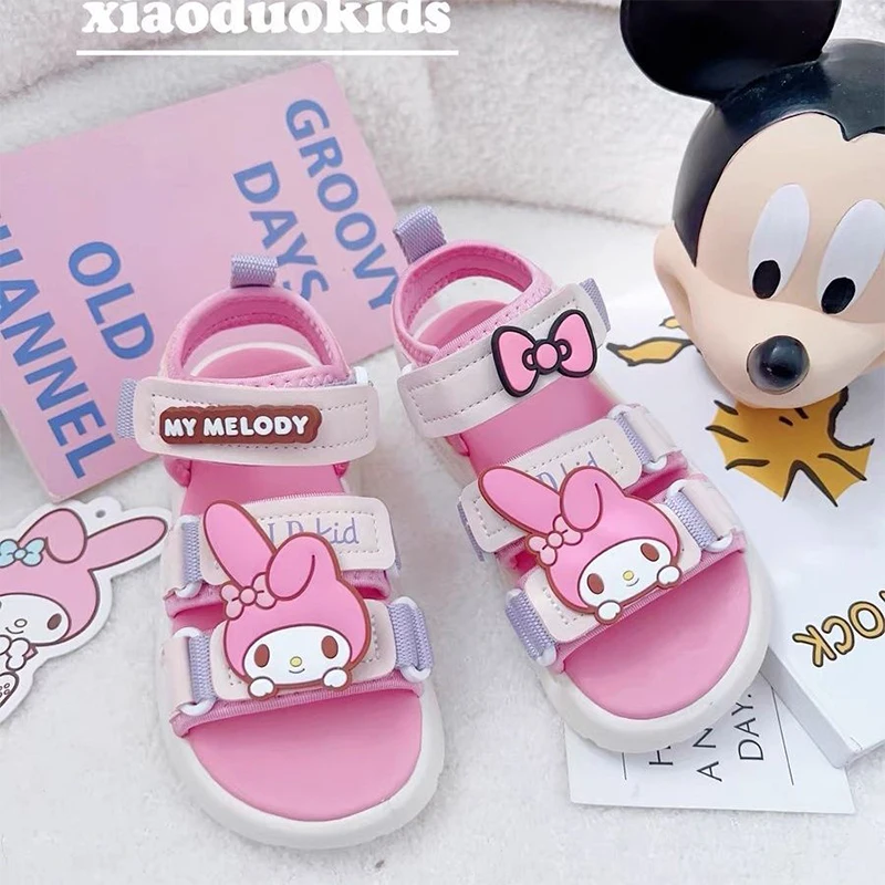 Летняя кавайная детская пляжная обувь Sanrio My Melody из аниме, милые Мультяшные тапочки Kuromi Ins принцессы, подарки для детей
Летняя кавайная детская пляжная обувь Sanrio My Melody из аниме, милые Мультяшные тапочки Kuromi Ins принцессы, подарки для детей
