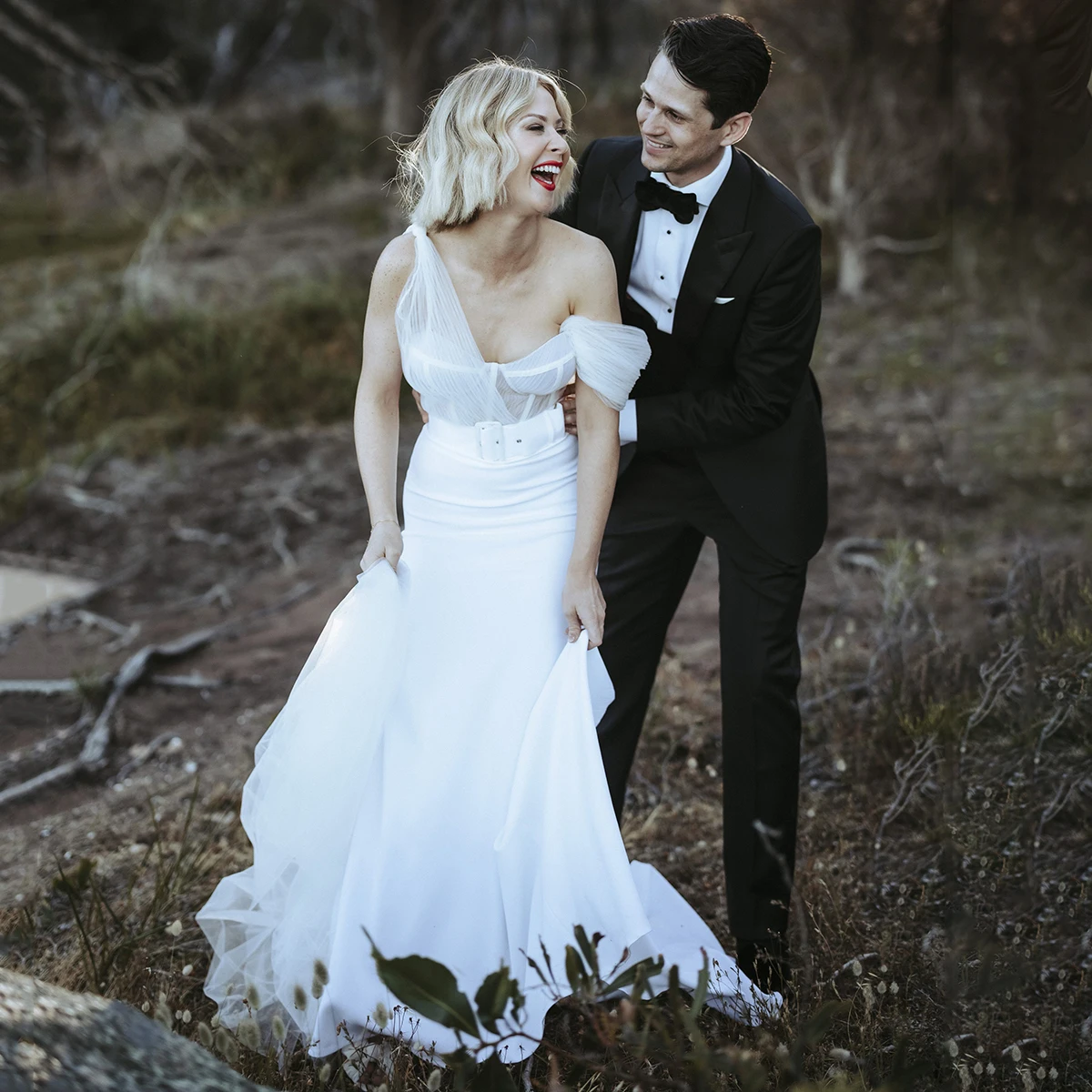 A Line Pleated Tulle Criss Cross Wedding Dress Custom Made Sweetheart Structured Bonning Off Shoulder Belted Bridal Gowns
A Line Pleated Tulle Criss Cross Wedding Dress Custom Made Sweetheart Structured Bonning Off Shoulder Belted Bridal Gowns