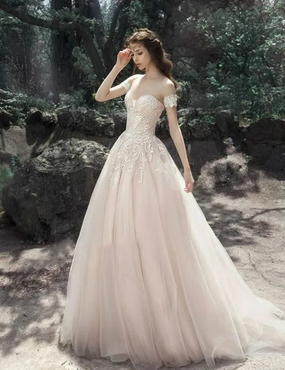 Romantic A-line Wedding Dresses Vintage Sweetheart Neck Sleeveless Lace Bridal Gowns Appliques Lace Up Back Customed Formal Wear
Romantic A-line Wedding Dresses Vintage Sweetheart Neck Sleeveless Lace Bridal Gowns Appliques Lace Up Back Customed Formal Wear