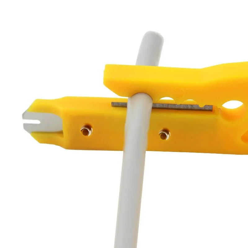 1pcs Wire Cutter 9cm Die Cut Wire Electric Wire Stripper Rimper Pliers Safety Strip Twisted-pair UTP/STP Data Cables
1pcs Wire Cutter 9cm Die Cut Wire Electric Wire Stripper Rimper Pliers Safety Strip Twisted-pair UTP/STP Data Cables