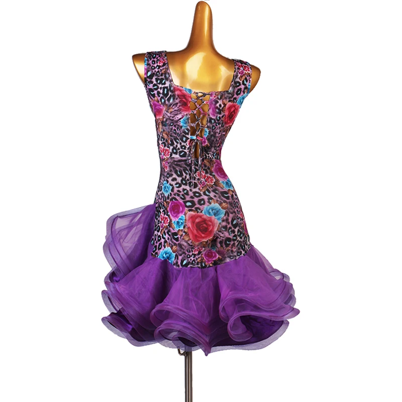 V-neck Latin Dance Professional Beautiful Back Performance Competition Dress New Line Of Rumba Cha Cha
V-neck Latin Dance Professional Beautiful Back Performance Competition Dress New Line Of Rumba Cha Cha