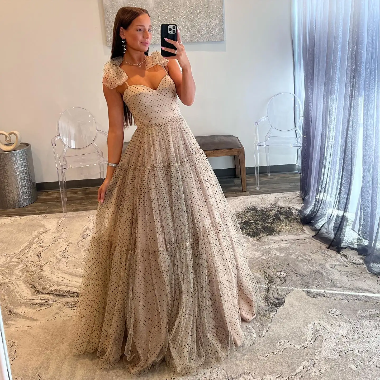 Extra Puffy A Line Evening Dresses Sweetheart Sleeveless Prom Gowns Sexy Female Celebrity Party Homecoming Robe De Soiree
Extra Puffy A Line Evening Dresses Sweetheart Sleeveless Prom Gowns Sexy Female Celebrity Party Homecoming Robe De Soiree