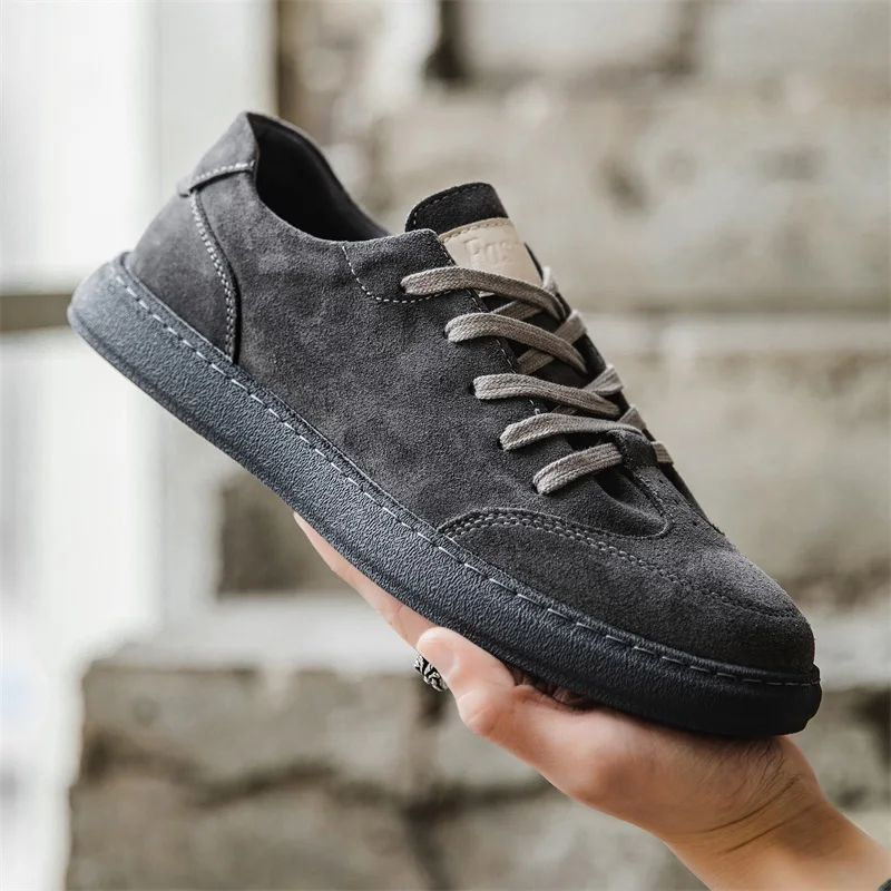 Men Fashion Shoes lace up cow suede Leather Men Sneakers Comfortable Casual Shoes men new Non-Slip Male Skateboard Flats
Men Fashion Shoes lace up cow suede Leather Men Sneakers Comfortable Casual Shoes men new Non-Slip Male Skateboard Flats