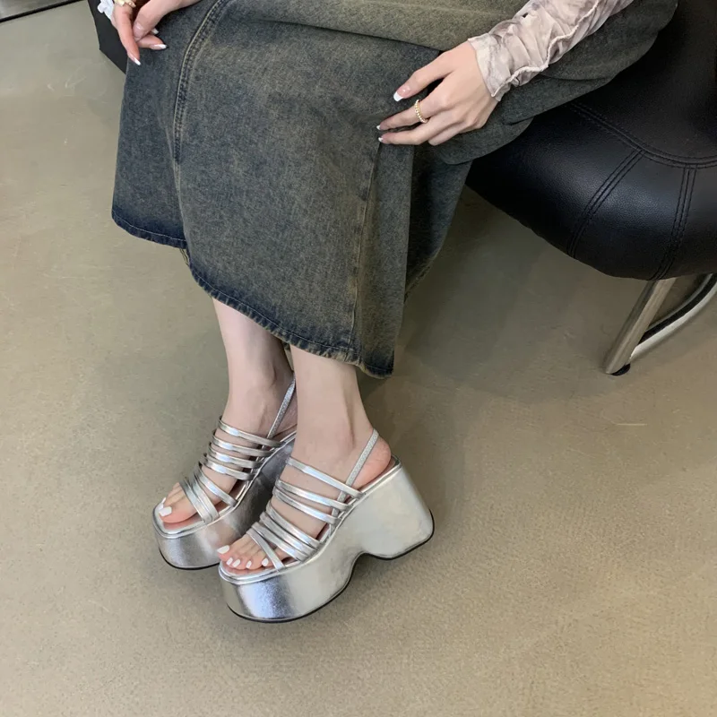 Silver Wedge Sandals Women Platform Shoes Black Belt High Heels Gladiator Chunky Heeled Sandals Summer Wedges Zapatos De Mujer
Silver Wedge Sandals Women Platform Shoes Black Belt High Heels Gladiator Chunky Heeled Sandals Summer Wedges Zapatos De Mujer