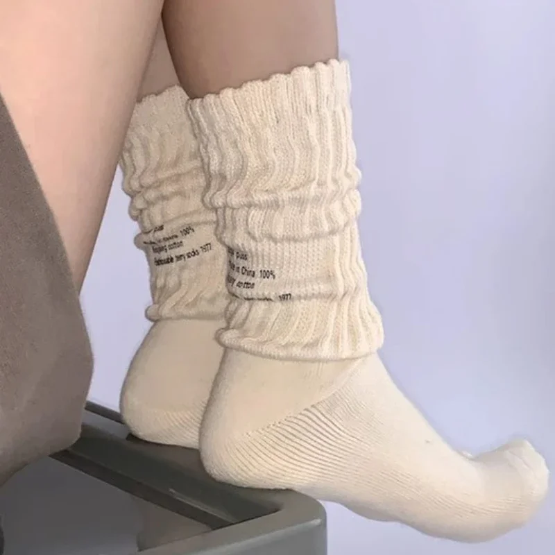 2023 мужские уличные винтажные носки средней длины с надписью, японские утепленные спортивные носки, вязаные спортивные носки
2023 мужские уличные винтажные носки средней длины с надписью, японские утепленные спортивные носки, вязаные спортивные носки