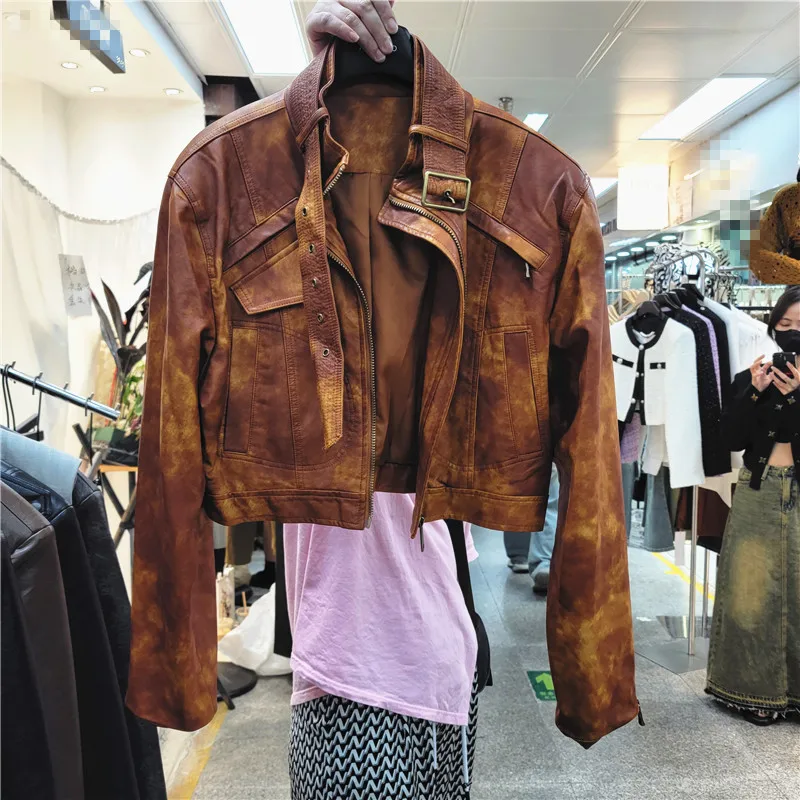 Autumn Women Chic Brown Faux Leather Coat Retro Long Sleeve PU Locomotive Jacket Collar Belted Cardigan Short Streetwear Tops
Autumn Women Chic Brown Faux Leather Coat Retro Long Sleeve PU Locomotive Jacket Collar Belted Cardigan Short Streetwear Tops
