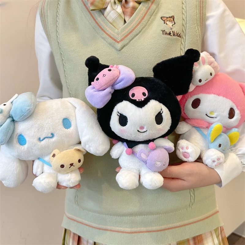 Kawaii Sanrio Keychain Plush Toys Doll Kuromi Cinnamoroll My Melody Cute Crossbody Bag Series Girl Sanrio Room Decor Toys Gift
Kawaii Sanrio Keychain Plush Toys Doll Kuromi Cinnamoroll My Melody Cute Crossbody Bag Series Girl Sanrio Room Decor Toys Gift
