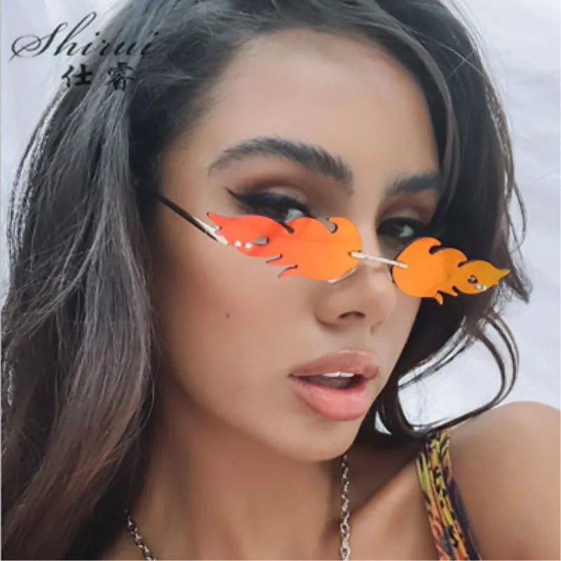 Vintage Steampunk Fire Flame Party Sunglasses Women Luxury Brand Designer Sun Glasses Female Metal Small Frame Prom Dress Up
Vintage Steampunk Fire Flame Party Sunglasses Women Luxury Brand Designer Sun Glasses Female Metal Small Frame Prom Dress Up
