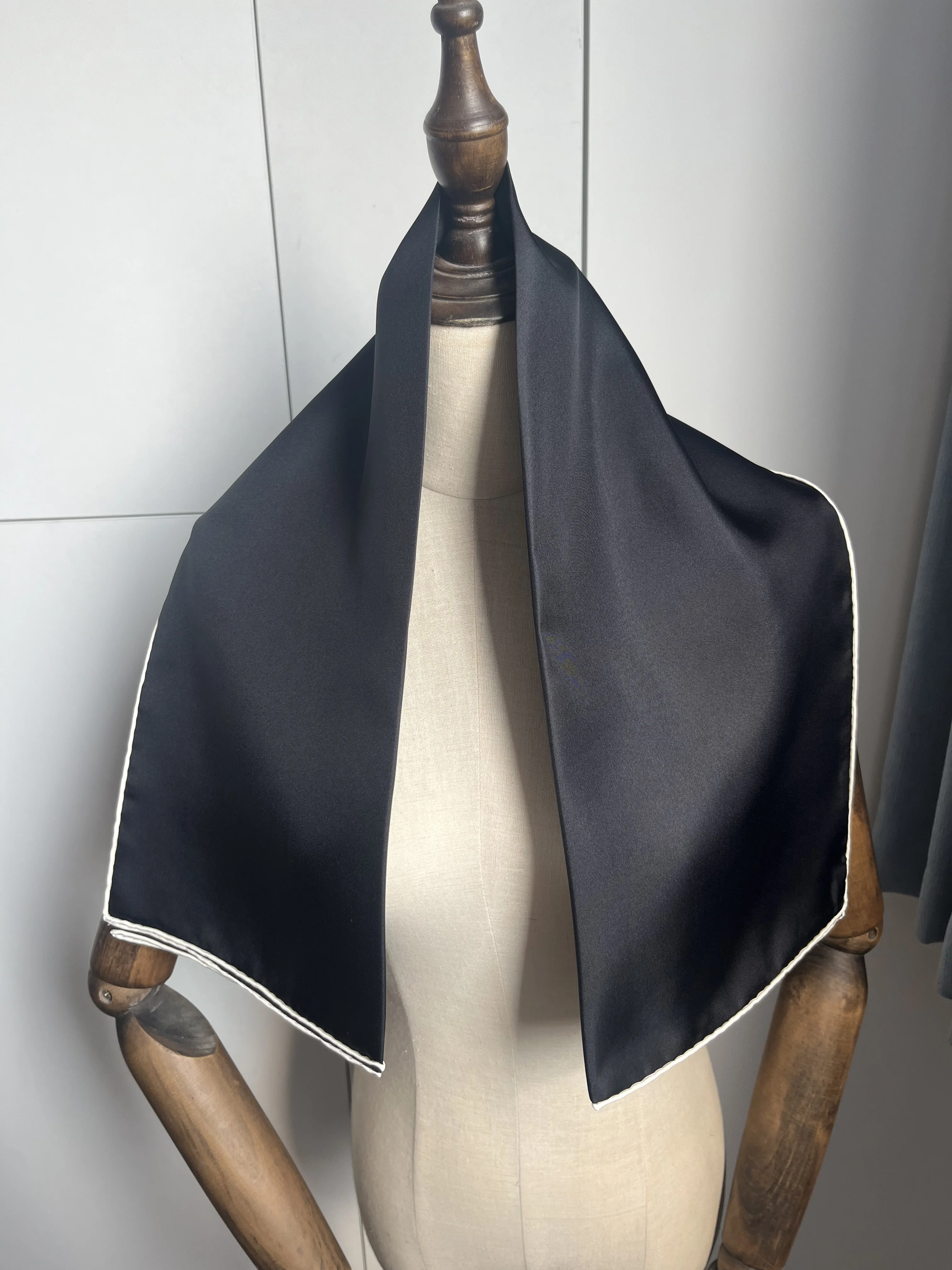 

2024 solid black 100% silk twill scarf 16MM top quality silk wrap head scarf neck scarf for women lady gift