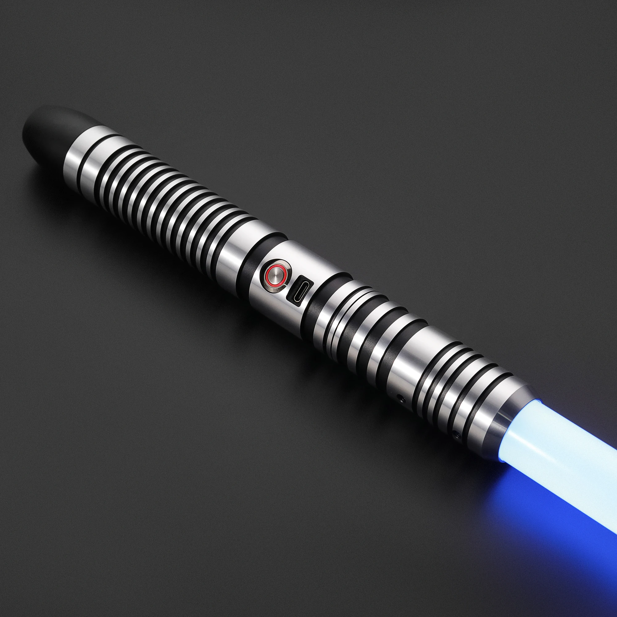 Световой меч LGT Saberstudio Xeno3.0, металлическая ручка, Bluetooth лазерный меч с блокировкой Blaster, со вспышкой на столкновении, чувствительные плавные качели
Световой меч LGT Saberstudio Xeno3.0, металлическая ручка, Bluetooth лазерный меч с блокировкой Blaster, со вспышкой на столкновении, чувствительные плавные качели
