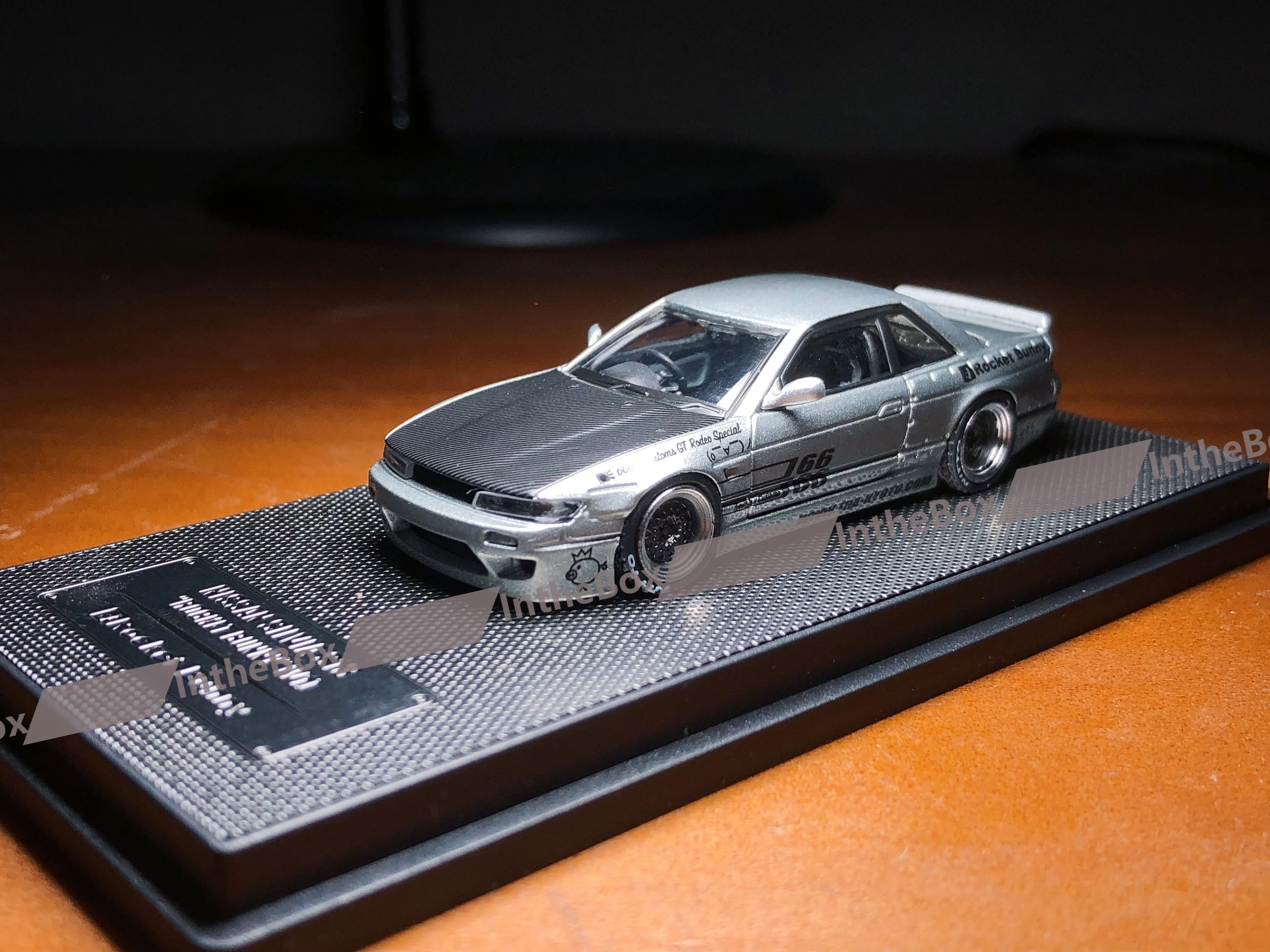 Коллекционная модель автомобиля Inno 1/64 Silvia S13 V1 Pandem Rocket Bunny, лимитированная коллекция, хобби-игрушки
Коллекционная модель автомобиля Inno 1/64 Silvia S13 V1 Pandem Rocket Bunny, лимитированная коллекция, хобби-игрушки
