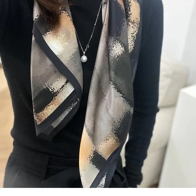 Geometric Print 100% Silk Bandana Scarf Neckerchief Women's Fashion Luxury Head Scarves for Hair Wrapping 68x68cm
Geometric Print 100% Silk Bandana Scarf Neckerchief Women's Fashion Luxury Head Scarves for Hair Wrapping 68x68cm