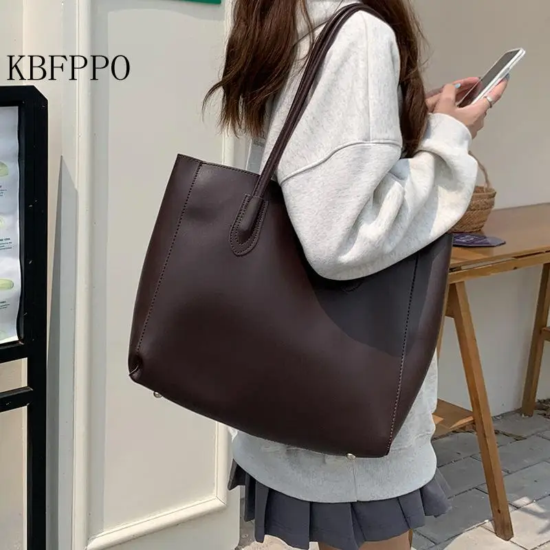 Handbag Office Ladies Trendy Shoulder Bag 2023 New Retro Ladies Large Capacity Handbag Wallet Casual Commuter Shoulder Bags
Handbag Office Ladies Trendy Shoulder Bag 2023 New Retro Ladies Large Capacity Handbag Wallet Casual Commuter Shoulder Bags