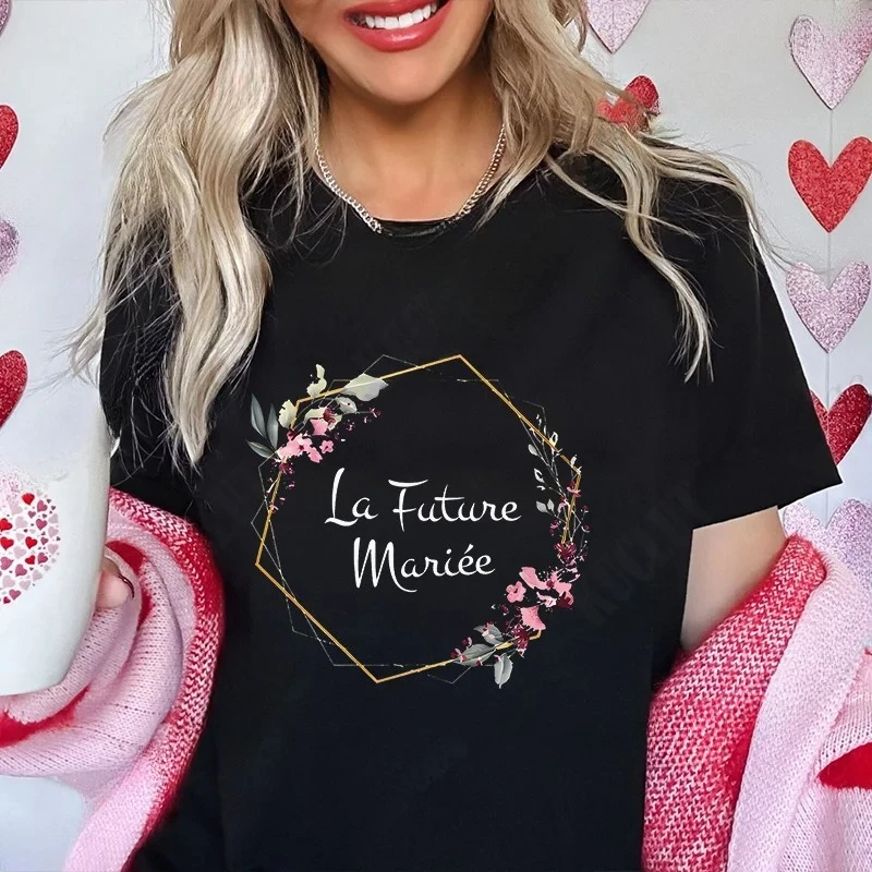تي شيرت حفلة توديع العزوبية للفتيات الفرنسيات، قميص العروس المستقبلية، ملابس الزفاف، قميص فريق العروس مع تاج زهور، قمصان وصيفات الشرف تي شيرت حفلة توديع العزوبية للفتيات الفرنسيات، قميص العروس المستقبلية، ملابس الزفاف، قميص فريق العروس مع تاج زهور، قمصان وصيفات الشرف
