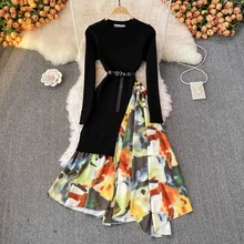 Spring and autumn light mature style round neck knitted ladies temperament fake two slim slimming irregular sweater dress
Spring and autumn light mature style round neck knitted ladies temperament fake two slim slimming irregular sweater dress