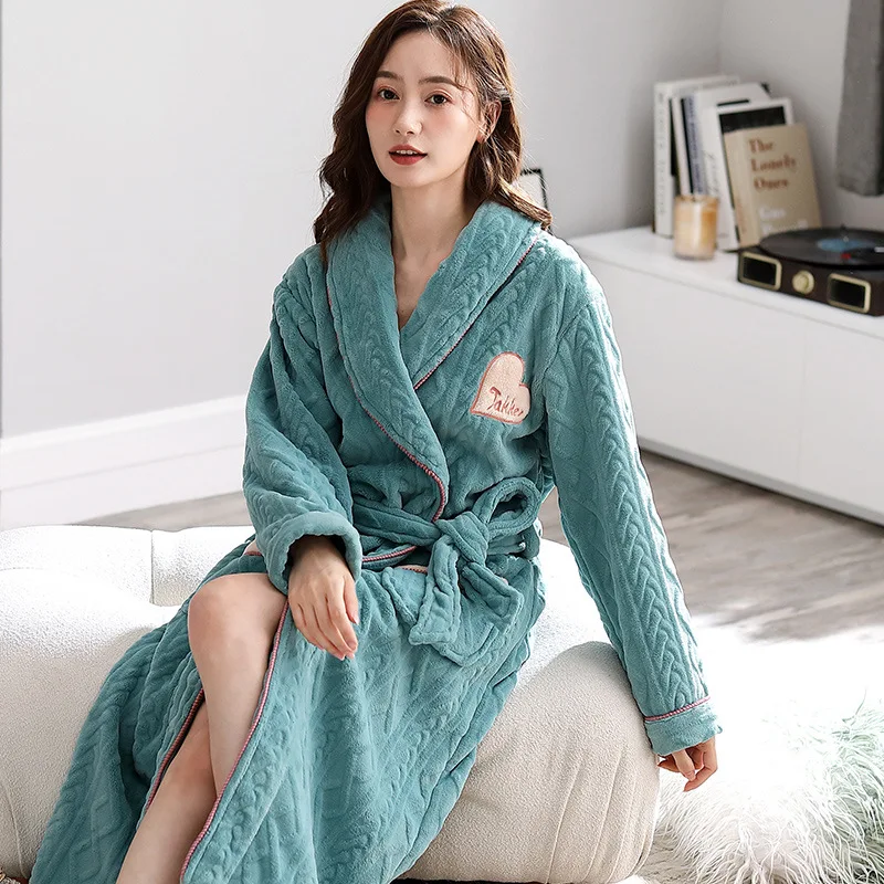 Thickened Long Bathrobe Flannel Robe Coral Fleece Nightgown Women's Winter Warm Sleepwear Loose Casual Home Clothing Nightwear
Thickened Long Bathrobe Flannel Robe Coral Fleece Nightgown Women's Winter Warm Sleepwear Loose Casual Home Clothing Nightwear