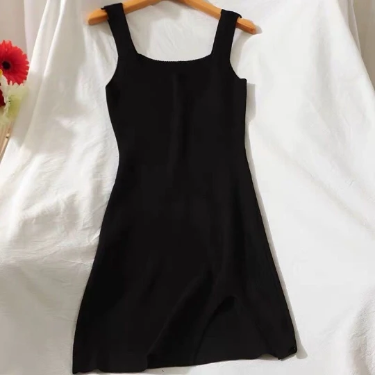 Black Sexy Knit Lady Low-Neck Women Dress Sleeveless Camisole Night Party Sling Braces Dresses Saghetti Princess Summer Cloth
Black Sexy Knit Lady Low-Neck Women Dress Sleeveless Camisole Night Party Sling Braces Dresses Saghetti Princess Summer Cloth
