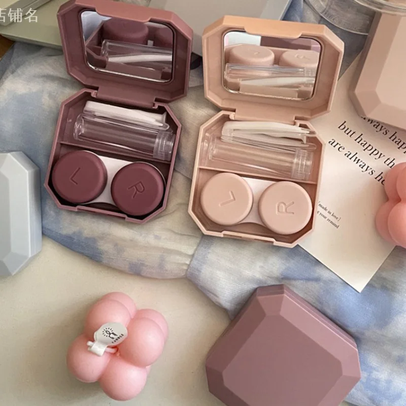 1PC Portable Contact Lenses Box Easy Carry Mirror Lenses Box Container with Tweezer Suction Stick Set Solid Travel Kit Holder
1PC Portable Contact Lenses Box Easy Carry Mirror Lenses Box Container with Tweezer Suction Stick Set Solid Travel Kit Holder