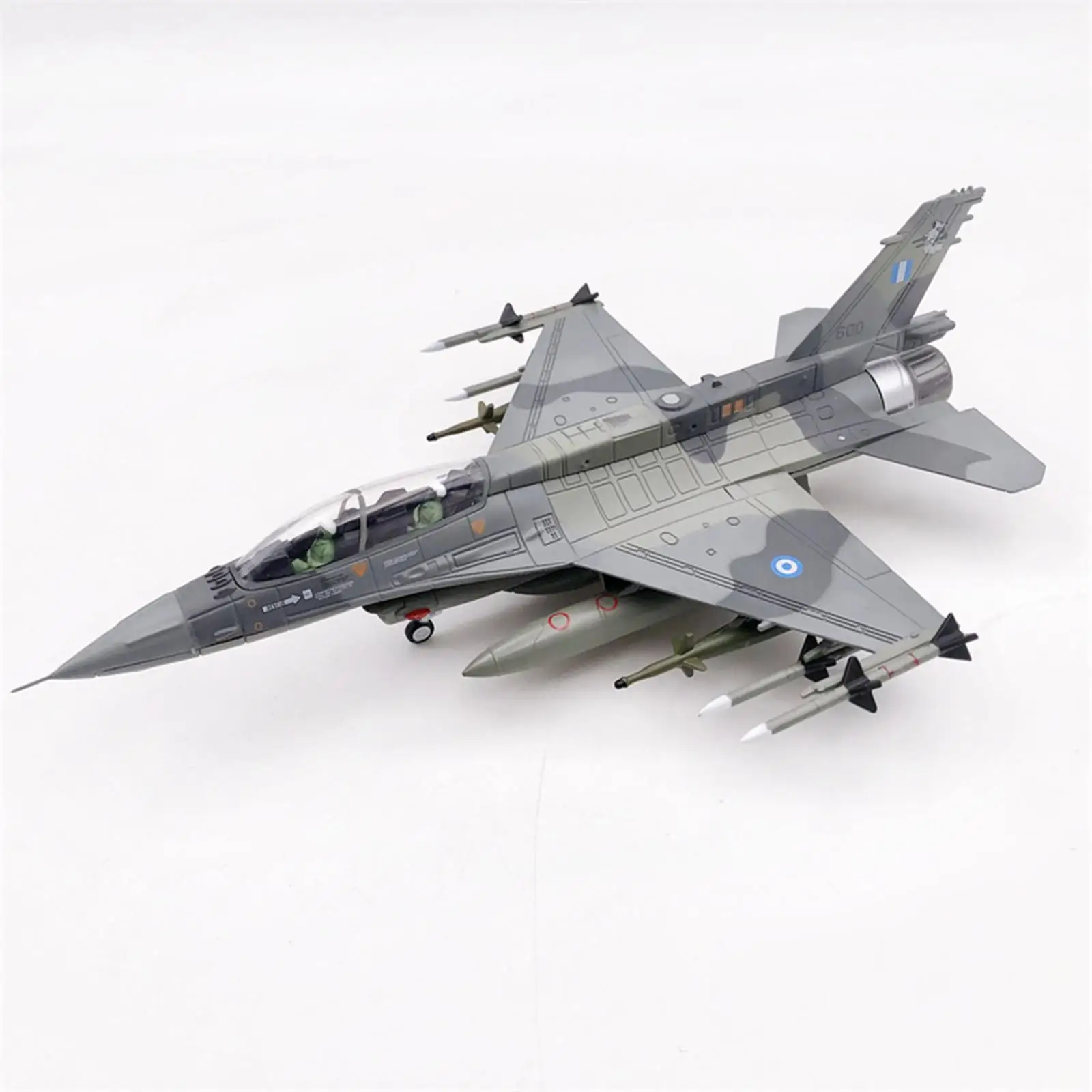 Модель самолета 1:72 F16 с демонстрационной подставкой, сувенирная обтекаемая Коллекционная модель самолета в стиле ретро для фототехники
Модель самолета 1:72 F16 с демонстрационной подставкой, сувенирная обтекаемая Коллекционная модель самолета в стиле ретро для фототехники