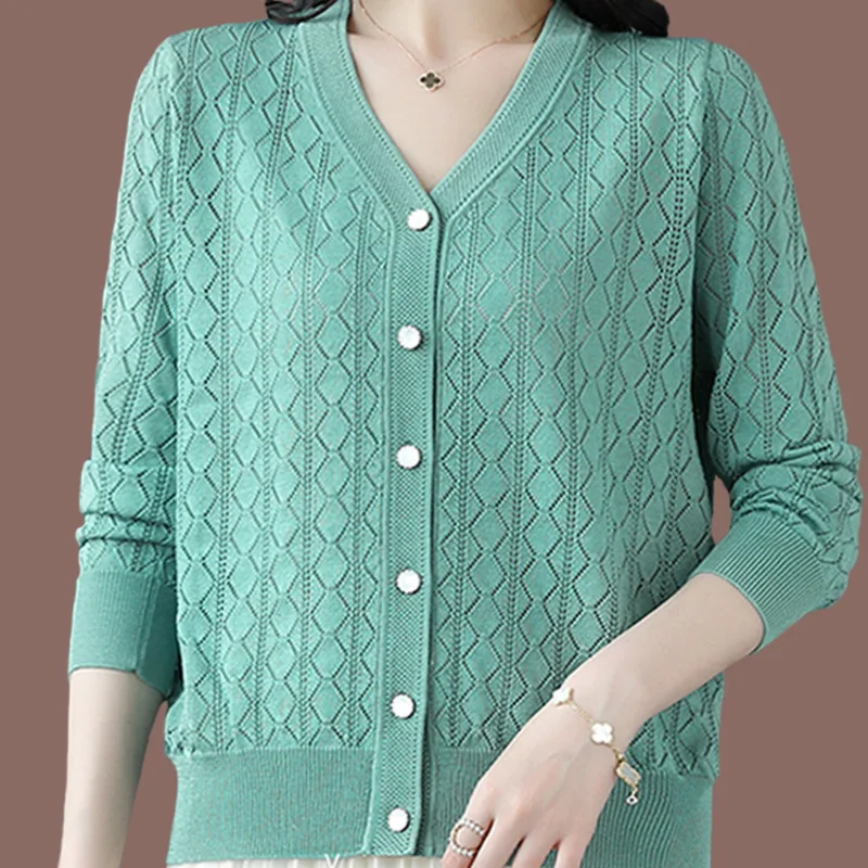 Женский однобортный Кардиган с V-образным вырезом, однотонный модный винтажный Повседневный кардиган с длинными рукавами и вырезами, универсальный топ
Женский однобортный Кардиган с V-образным вырезом, однотонный модный винтажный Повседневный кардиган с длинными рукавами и вырезами, универсальный топ