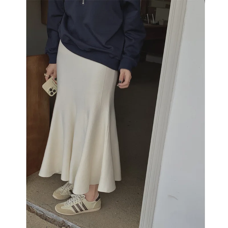 2023 Autumn Winter Woman Skirt Woolen Knitted Knee Length Casual A-Line Elastic Waist Female Pleated H852 
2023 Autumn Winter Woman Skirt Woolen Knitted Knee Length Casual A-Line Elastic Waist Female Pleated H852