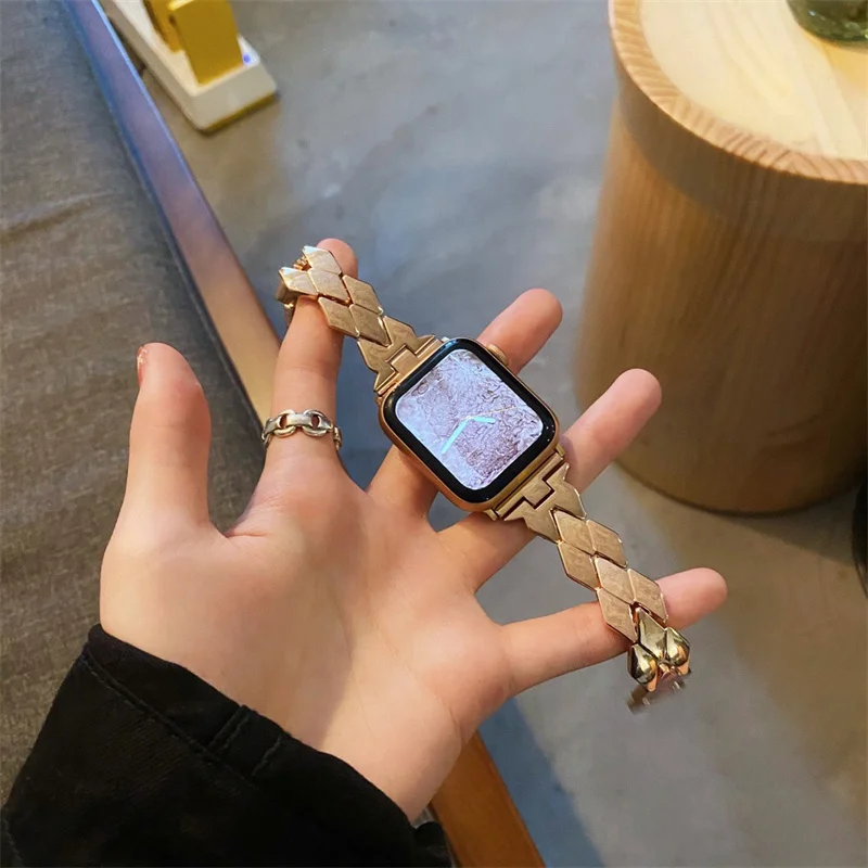 Luxury Women Slim Strap For Apple Watch Band Gold 41 38 40 42 44 45mm Stainless Steel Bracelet For iWatch 7 6 SE 5 4 3 WristBand
Luxury Women Slim Strap For Apple Watch Band Gold 41 38 40 42 44 45mm Stainless Steel Bracelet For iWatch 7 6 SE 5 4 3 WristBand