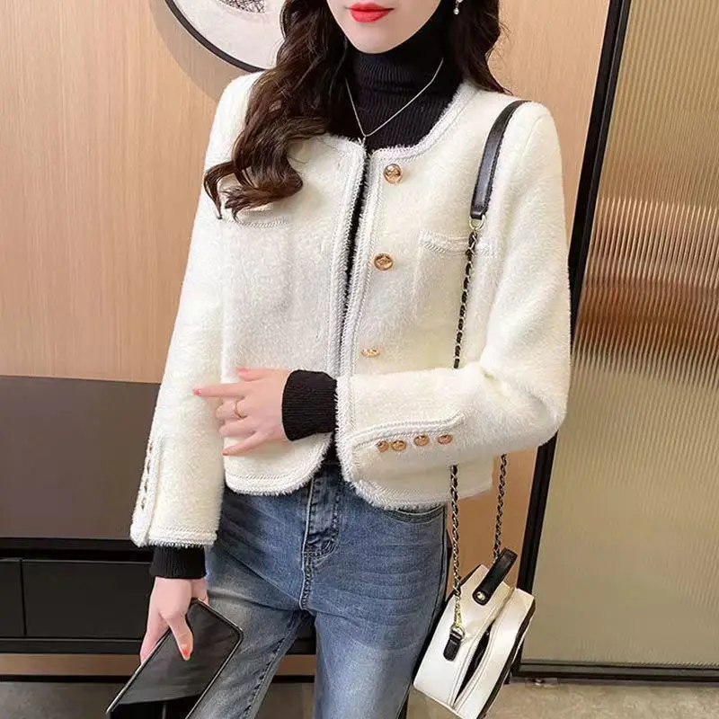 Cardigan fragrant coat women spring and autumn fashionable 2023 long sleeve ladies temperament short cardigan sweater female top
Cardigan fragrant coat women spring and autumn fashionable 2023 long sleeve ladies temperament short cardigan sweater female top