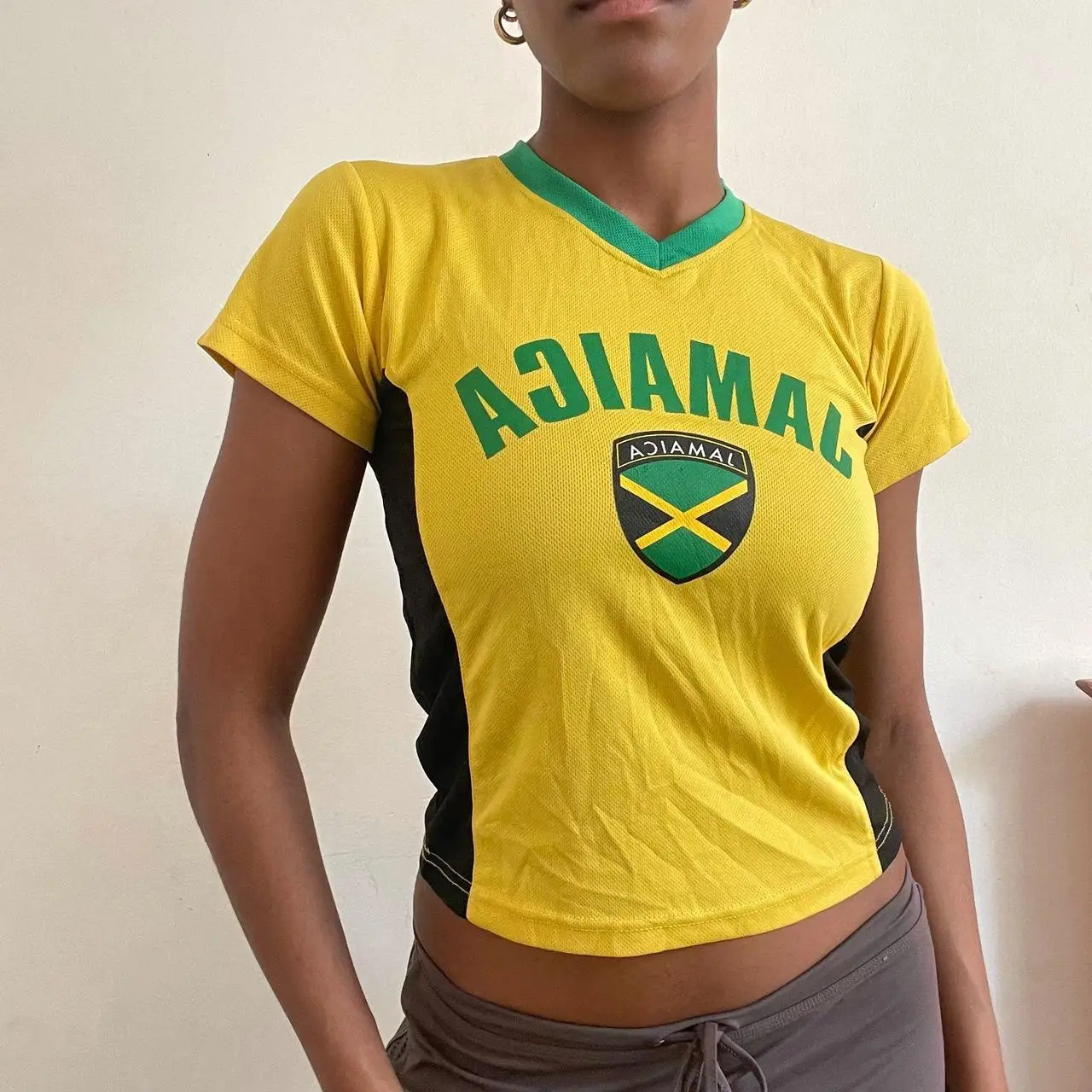 Y2K High Street Short sleeved T-shirt for Women's 2024 Summer New High Quality Pattern Embroidered Jamaica Fashion T-shirt
Y2K High Street Short sleeved T-shirt for Women's 2024 Summer New High Quality Pattern Embroidered Jamaica Fashion T-shirt