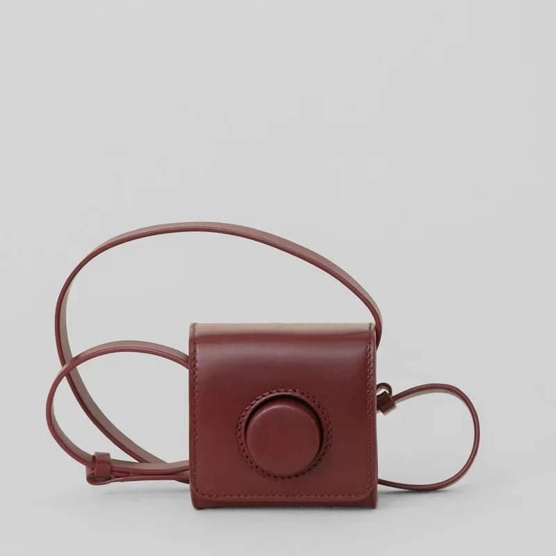 Crossbody Bag For Women Designer Luxury Handbags And Coin Purse 2023 New In PU Mini Stylish Camera Shape High Quality Sling Bag
Crossbody Bag For Women Designer Luxury Handbags And Coin Purse 2023 New In PU Mini Stylish Camera Shape High Quality Sling Bag