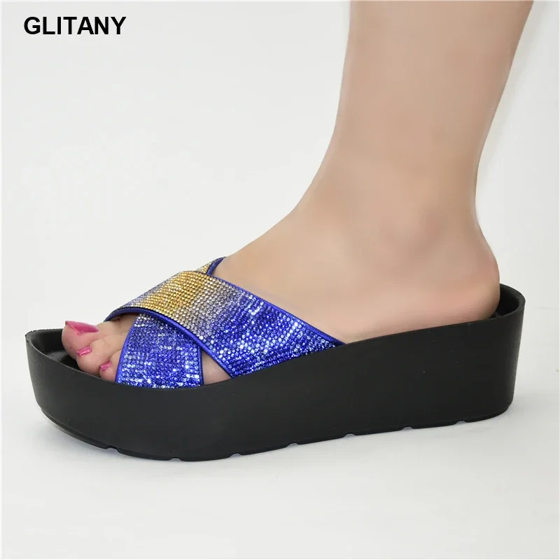 Новые Свадебные высококачественные женские туфли в итальянском стиле могут сочетаться с сумкой, украшенной искусственными каблуками
Новые Свадебные высококачественные женские туфли в итальянском стиле могут сочетаться с сумкой, украшенной искусственными каблуками