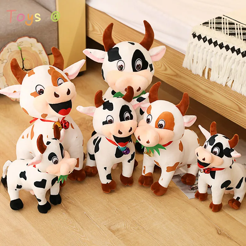 Лидер продаж, милые плюшевые игрушки с крупным рогатого скота, милые мягкие куклы-животные, мягкая имитация коровы со травяная игрушка, подарок на день рождения, детская игрушка, декор для комнаты 
Лидер продаж, милые плюшевые игрушки с крупным рогатого скота, милые мягкие куклы-животные, мягкая имитация коровы со травяная игрушка, подарок на день рождения, детская игрушка, декор для комнаты