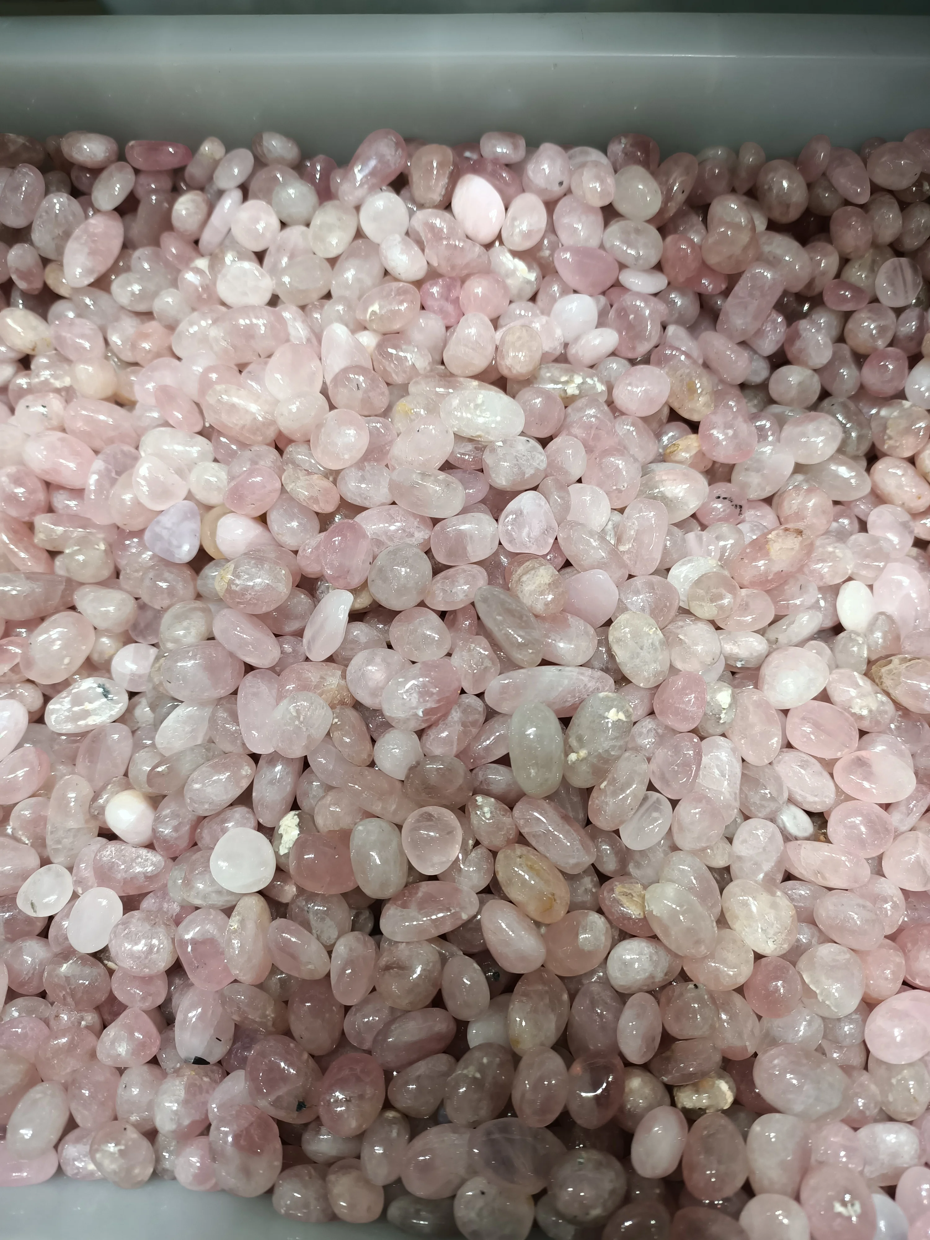 100% Natural Pink Crystal Gravel Rock Raw Gem stone Mineral Fish Tank Bonsai Decoration Energy Stone
100% Natural Pink Crystal Gravel Rock Raw Gem stone Mineral Fish Tank Bonsai Decoration Energy Stone