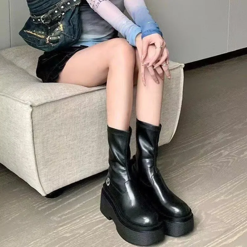 Platform Boots For Women Med Calf Slip On Shoes Woman Chunky Heel 9 CM Fashion Girls Gothic Shoes Autumn Spring Boots
Platform Boots For Women Med Calf Slip On Shoes Woman Chunky Heel 9 CM Fashion Girls Gothic Shoes Autumn Spring Boots