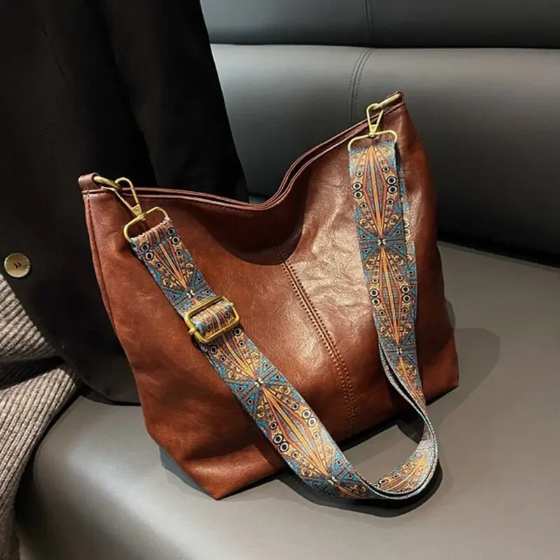 Vintage Solid Color PU Leather Women Fashion Shoulder Sling Bag Simple Wide Strap Bucket Crossbody Bag
Vintage Solid Color PU Leather Women Fashion Shoulder Sling Bag Simple Wide Strap Bucket Crossbody Bag