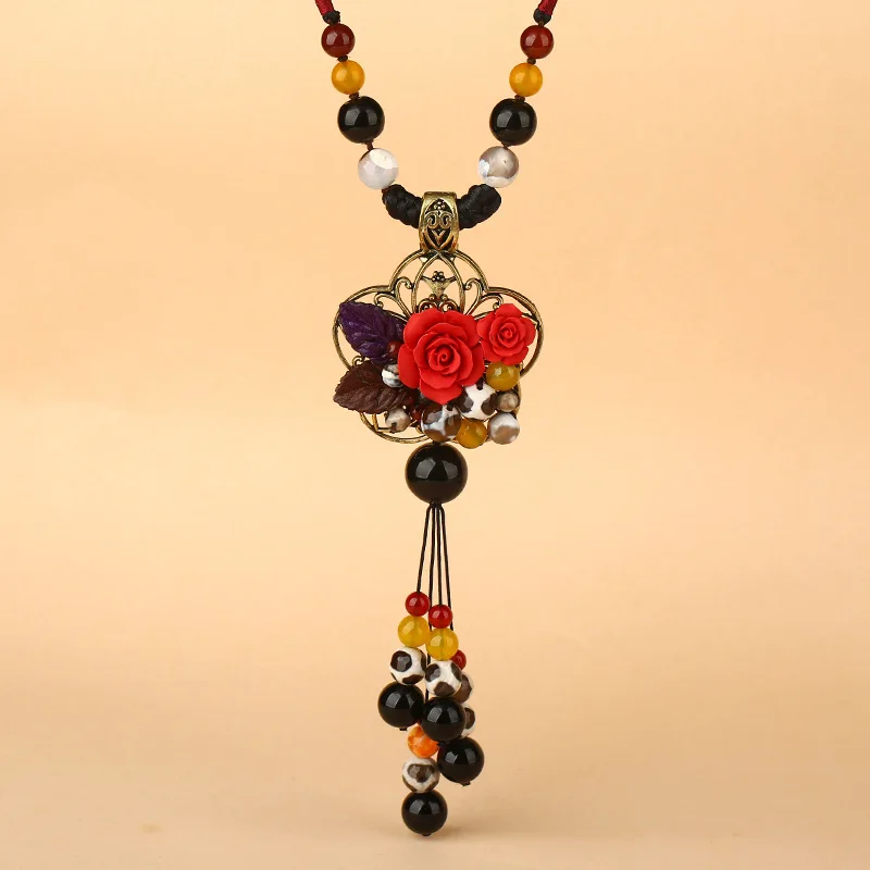 Fashion Sweet Handknit Natural Stone Crystal Floral Beaded Water Drop Sweater Chain For Women Ethnic Style Bridal Gem Necklace
Fashion Sweet Handknit Natural Stone Crystal Floral Beaded Water Drop Sweater Chain For Women Ethnic Style Bridal Gem Necklace