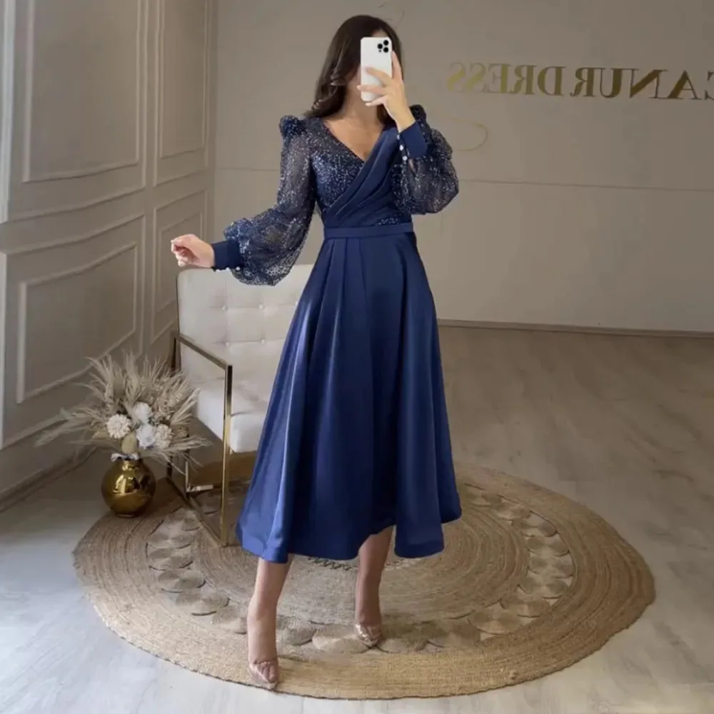 

FDHAOLU Navy Blue Short Evening Dress for Wedding Party V-Neck Satin Gliiter Prom Gown Long Puffy Sleeves Celebrity Gown