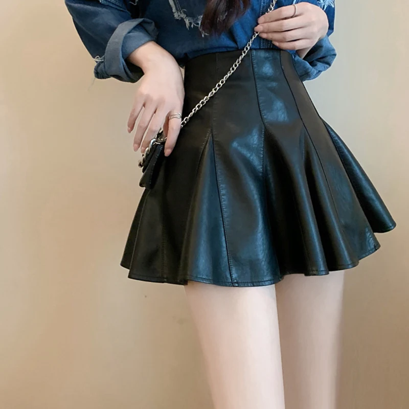 

Женская плиссированная юбка с завышенной талией, черная юбка-трапеция из латекса в стиле панк/готика Y2k для девушек, расклешенная мини-юбка с невидимой молнией сбоку, шикарная Клубная одежда F119