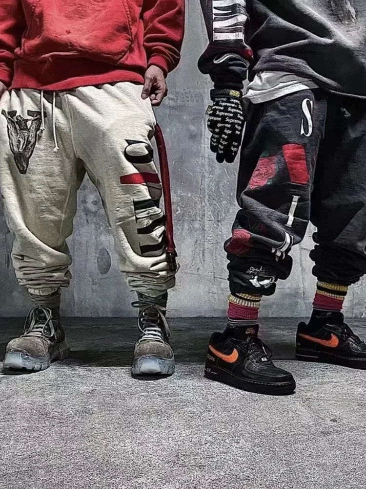 2024 New 1:1 Fashion SAINTS MICHAELS Rose High Street Casual Loose Drawstring Sweatpants Graffiti Old Long Pants Man
2024 New 1:1 Fashion SAINTS MICHAELS Rose High Street Casual Loose Drawstring Sweatpants Graffiti Old Long Pants Man