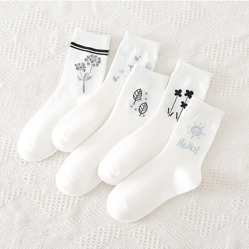 Autumn and Winter White Leaf Socks Women's Versatile Medium Tube Cotton Socks Ins Fashion Cartoon Student Cotton Women's Socks
Autumn and Winter White Leaf Socks Women's Versatile Medium Tube Cotton Socks Ins Fashion Cartoon Student Cotton Women's Socks