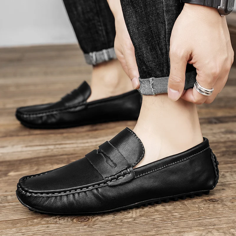 

Italian Men Casual Leather Fashion Soft Bottom Loafers Handmade Suede Leather Lazy Shoes Antiskid Flats Designer Driving Shoes